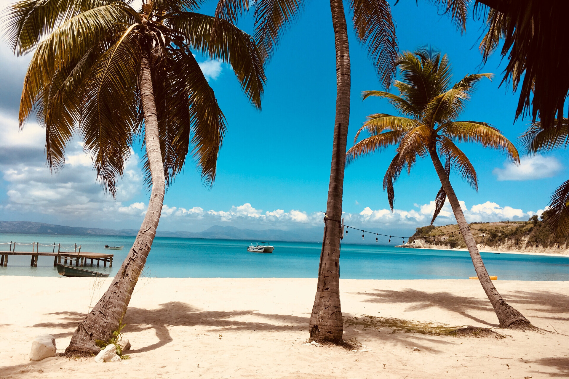 plage-mg Explorez la Mer de Guadeloupe : Excursions Uniques